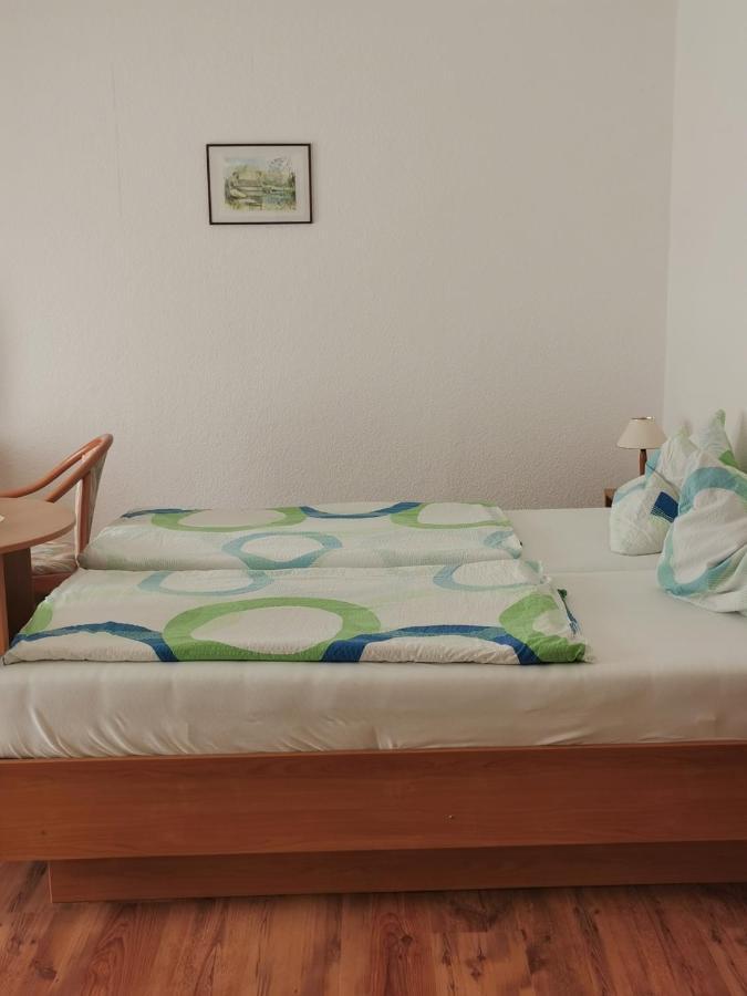Pension Zum Park Goldberg Bagian luar foto