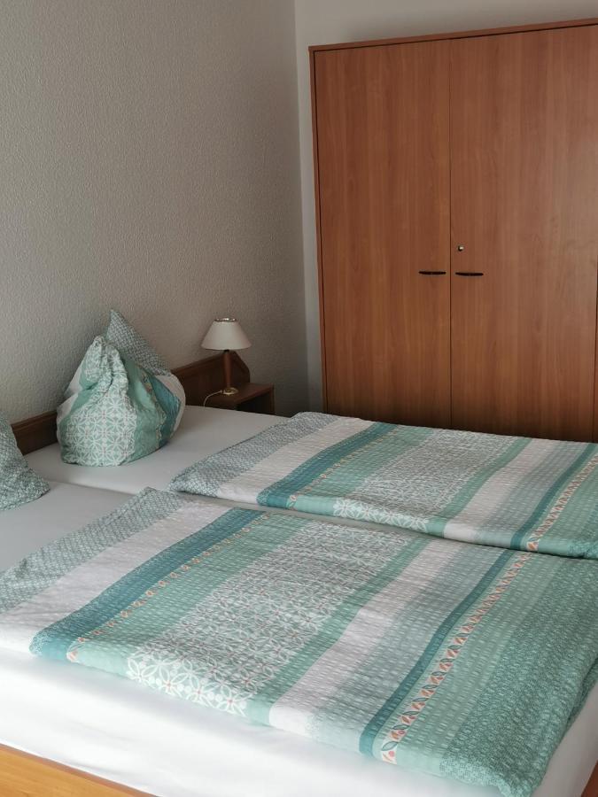 Pension Zum Park Goldberg Bagian luar foto